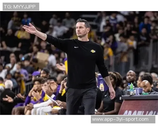 雷迪克谈首发阵容调整詹姆斯缺阵让球队选择变得更加复杂